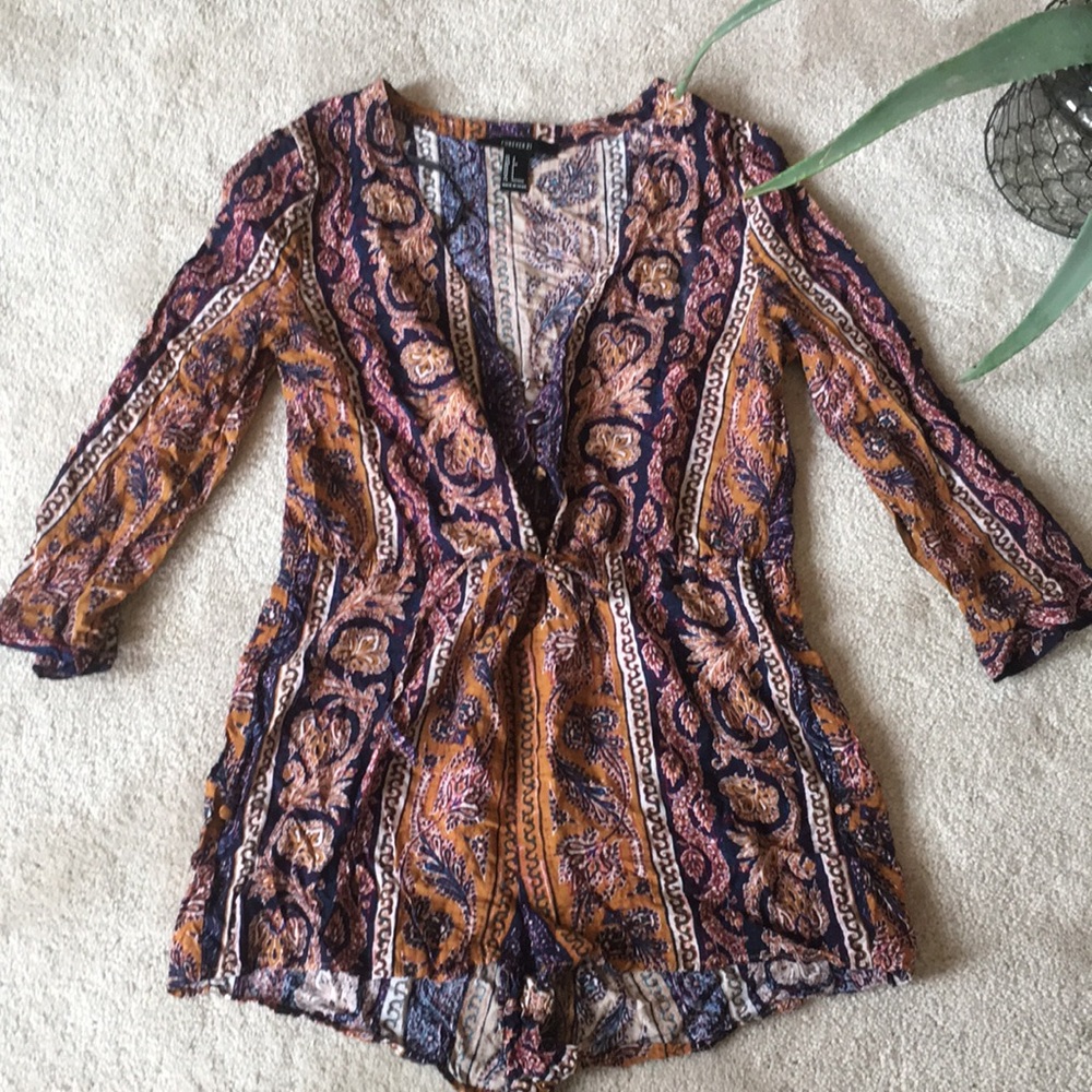 ⚡️4 for $25!⚡️ NWOT Patterned Drawstring Romper